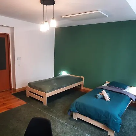 Stacja Jezyce Lägenhet
